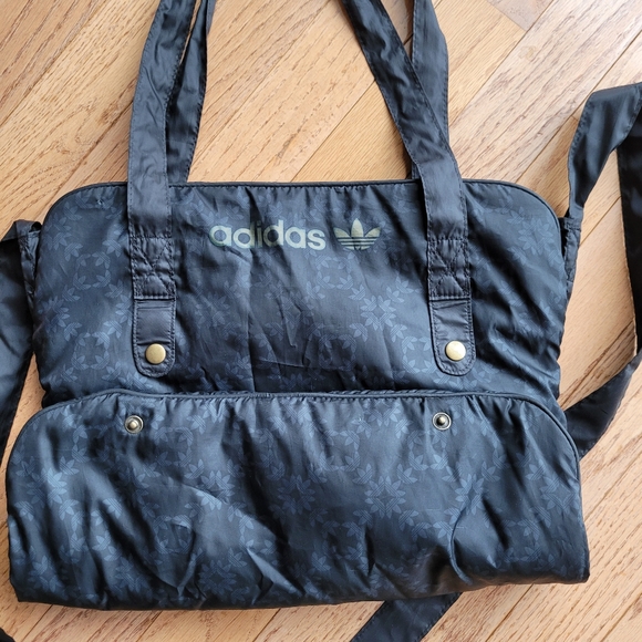 Adidas Foldable Packable Tote Crossbody Handbags for Feet - Picture 4 of 15